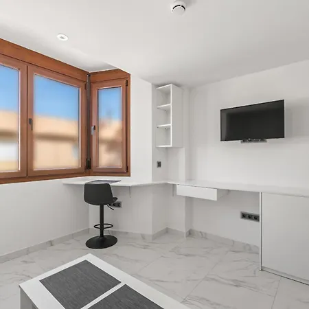 Vima Lofts بيت ضيافة تورّيفيِخا